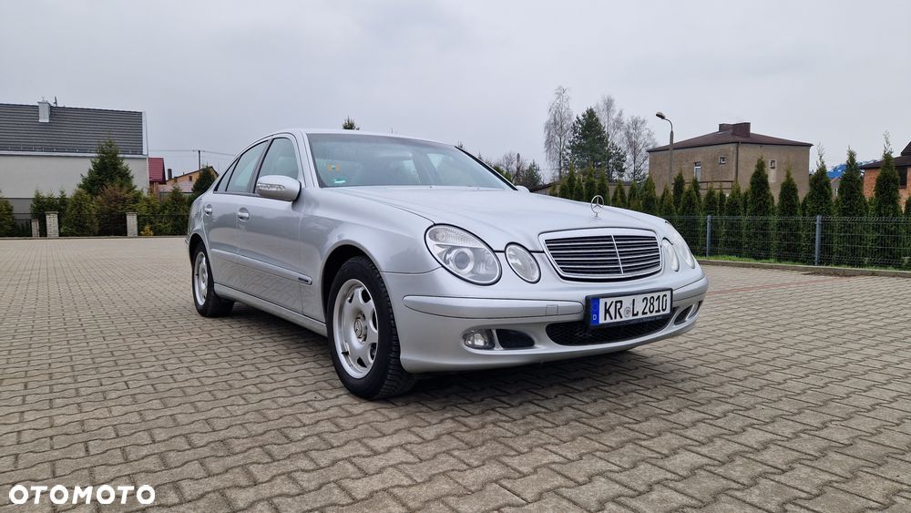 Mercedes-Benz Klasa E 200 Kompressor Automatik Classic - 40