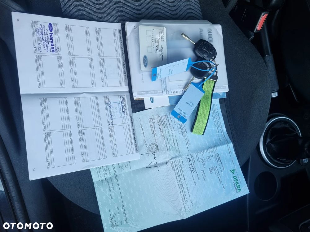 Ford Fusion 1.6 + - 32