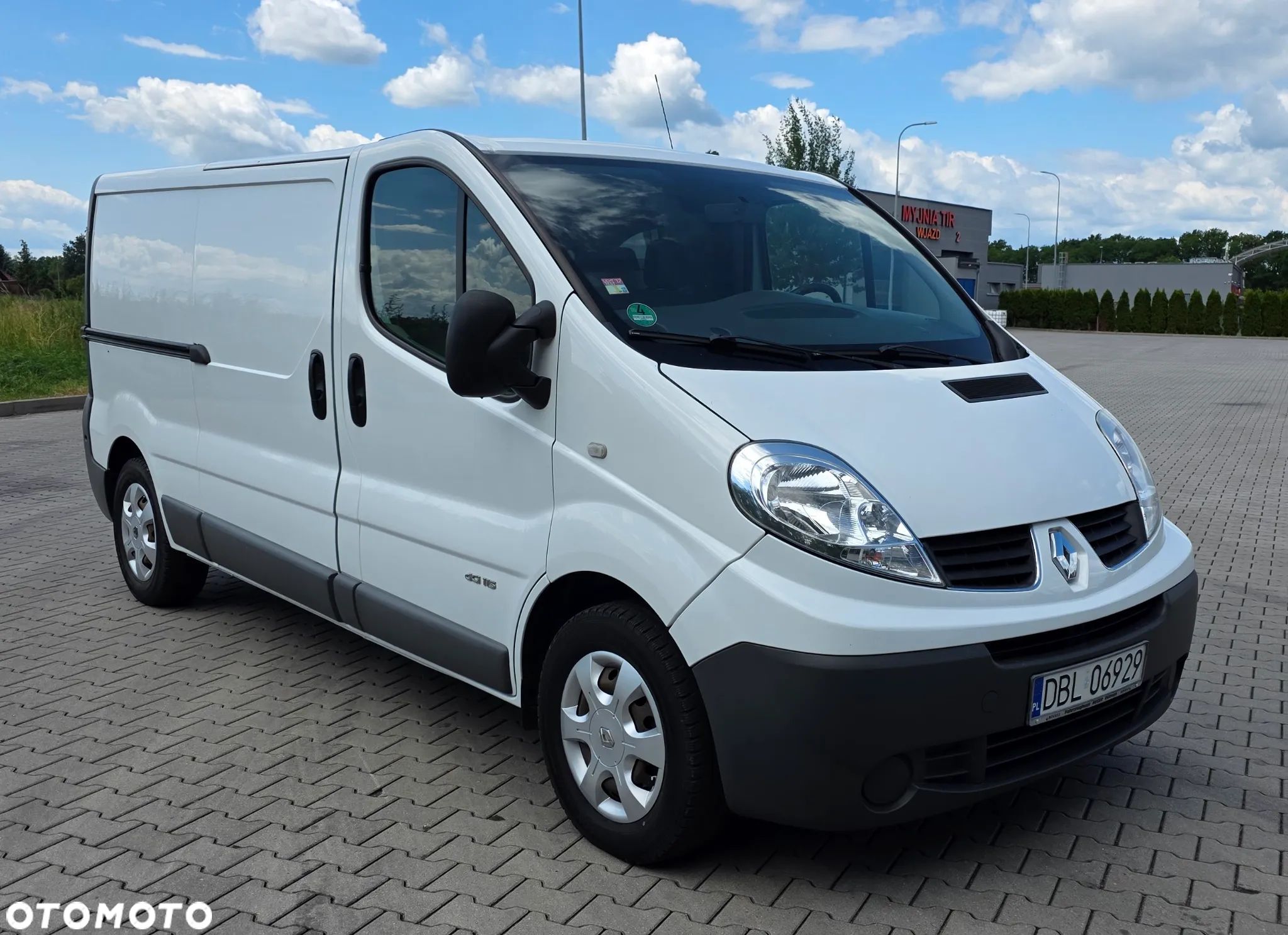 Renault TRAFIC - 1