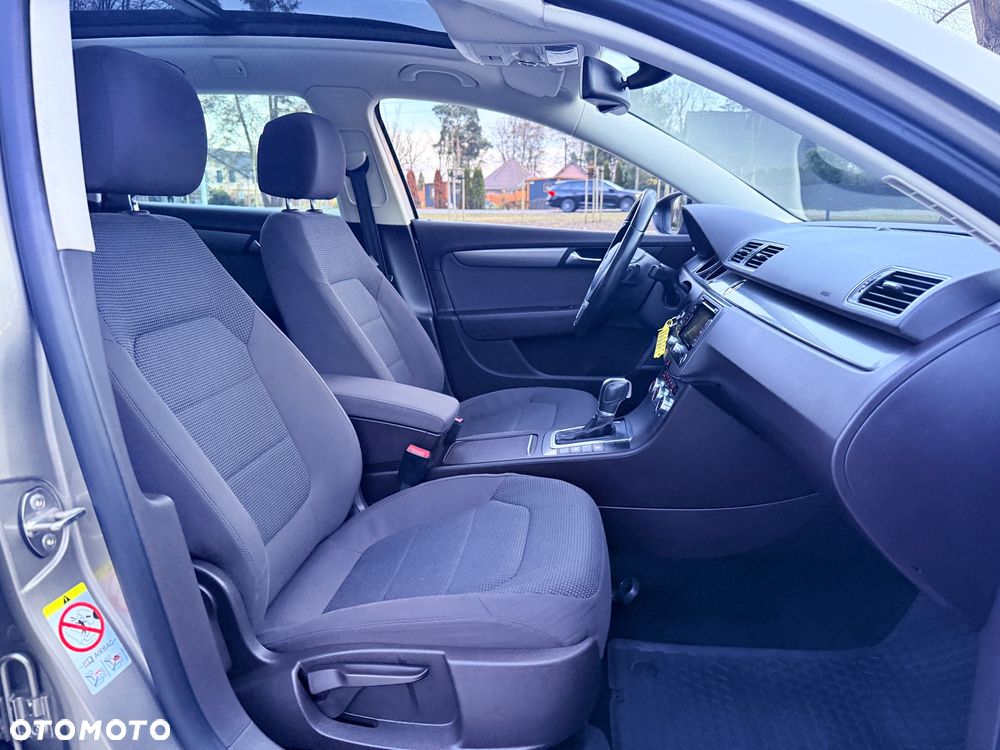 Volkswagen Passat Variant 2.0 TDI DSG BlueMotion Technology Highline - 11