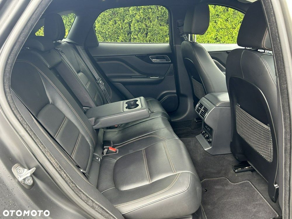 Jaguar F-Pace 2.0 i4P AWD Prestige - 8