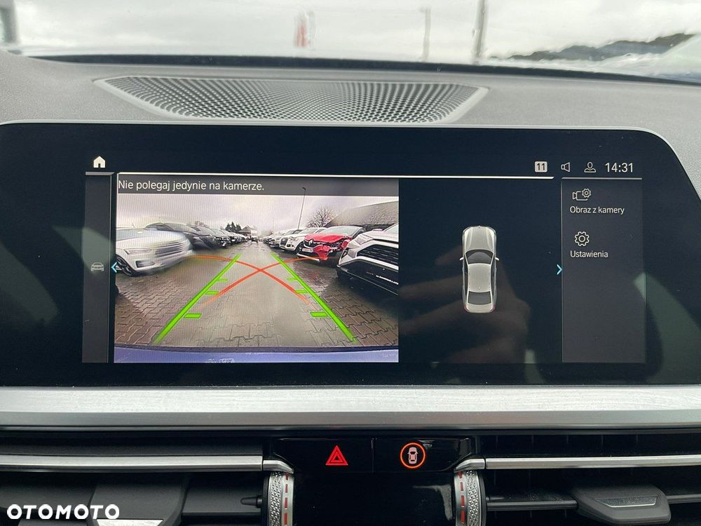 BMW Seria 3 330e PHEV xDrive - 10