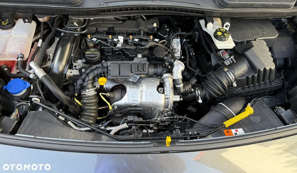 Ford Tourneo Connect Grand - 16