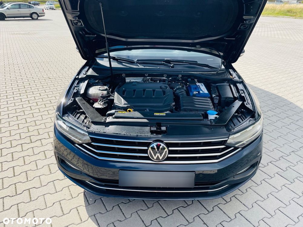 Volkswagen Passat Variant 2.0 TDI SCR DSG Elegance - 33