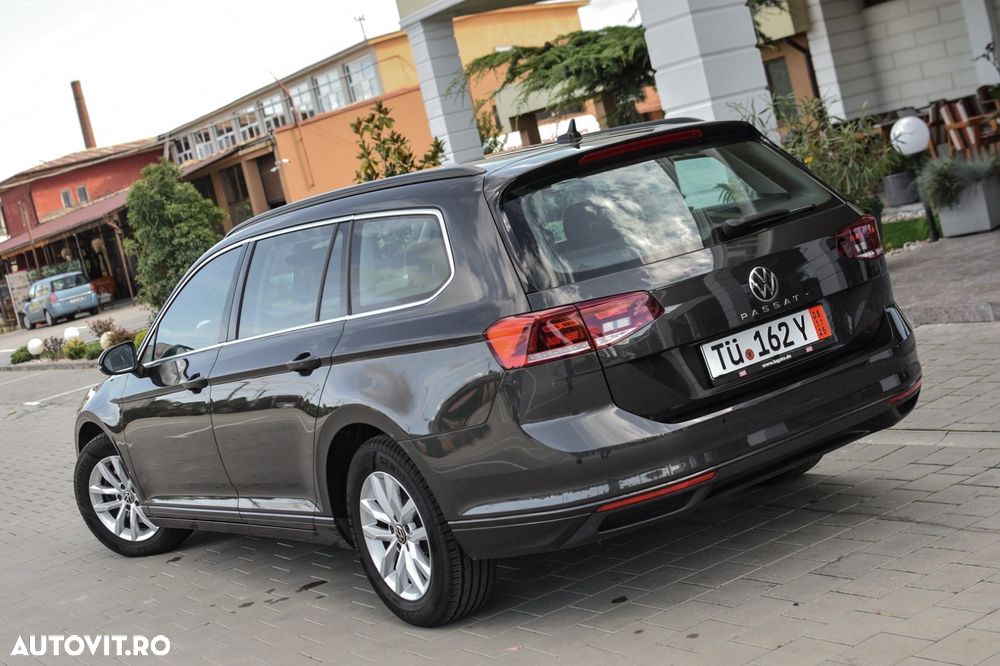 Volkswagen Passat Variant 2.0 TDI SCR DSG BlueMotion Comfortline - 16