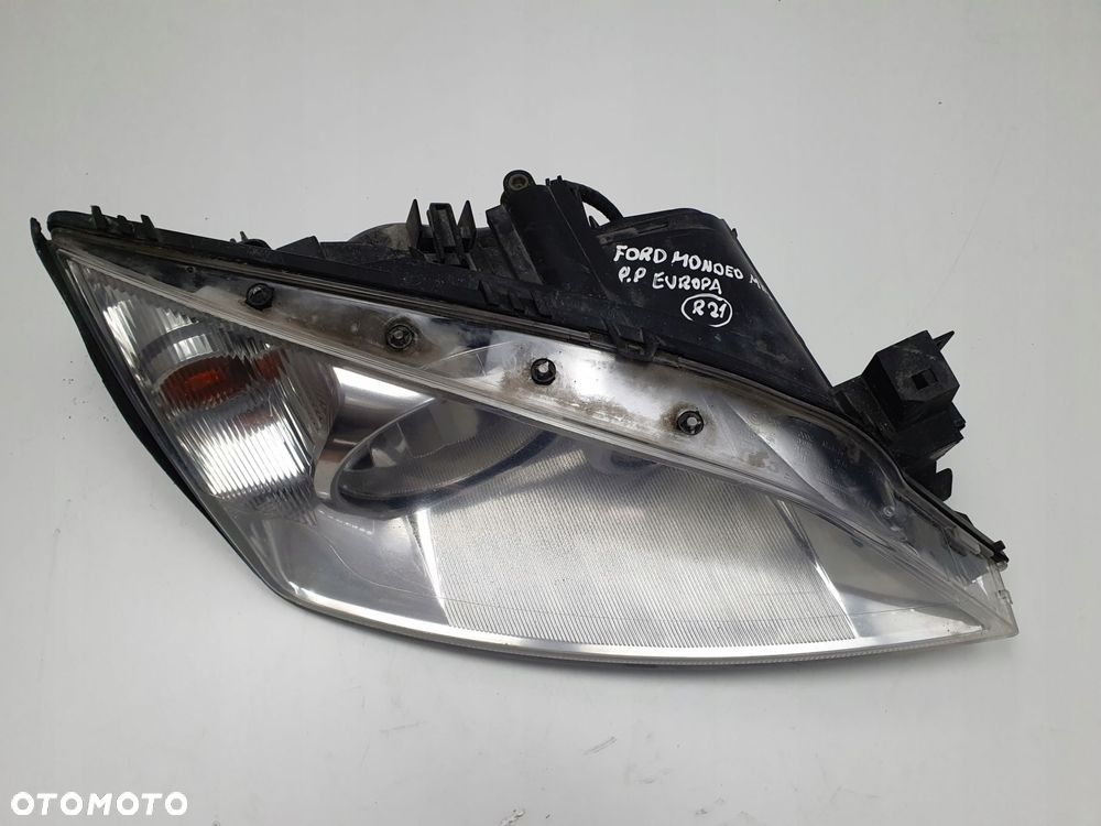 LAMPA PRAWA Ford Mondeo Mk3 III 00-07r PRZEDNIA prawy przód pasażera Europa - 4