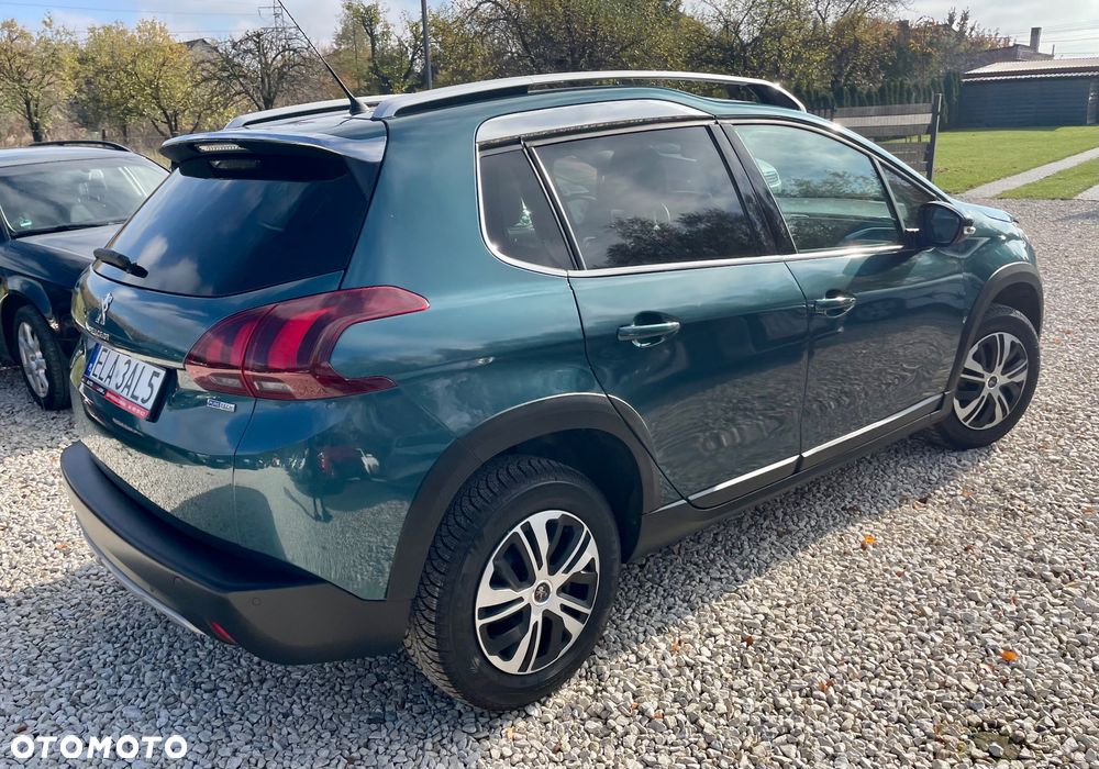 Peugeot 2008 PureTech 130 GPF Stop&Start Allure - 23