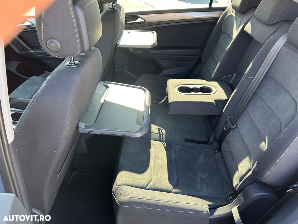 Volkswagen Tiguan - 32