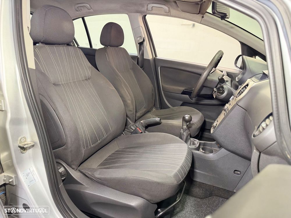 Opel Corsa 1.3 CDTI Enjoy - 11