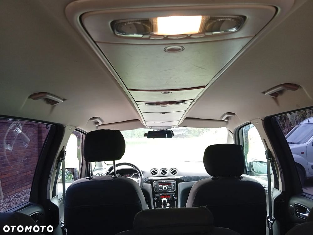 Ford Galaxy - 18