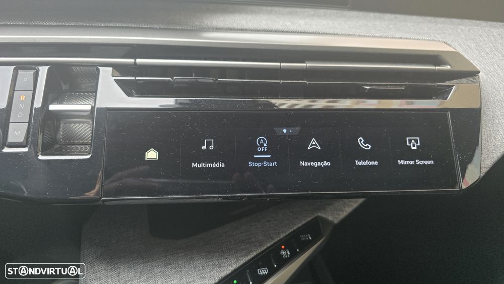 Peugeot 5008 1.2 Hybrid Allure e-DCS6 - 28