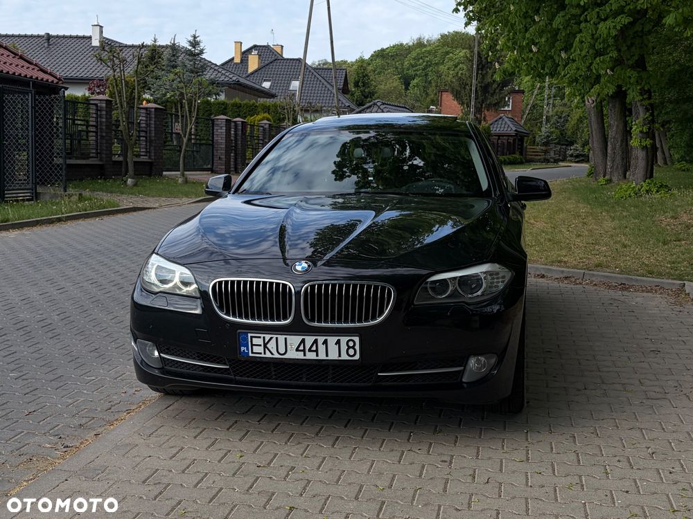 BMW Seria 5 520d xDrive - 5