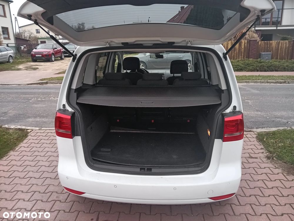 Volkswagen Touran 2.0 TDI DSG Highline - 22