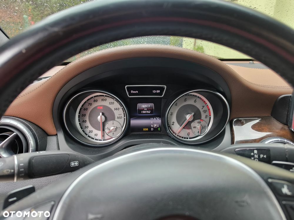 Mercedes-Benz CLA 250 4-Matic - 6