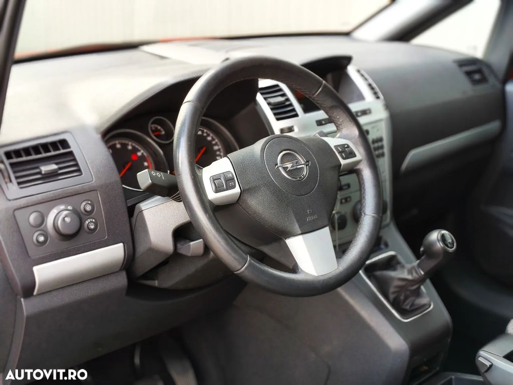 Opel Zafira 1.8 Family Plus - 23