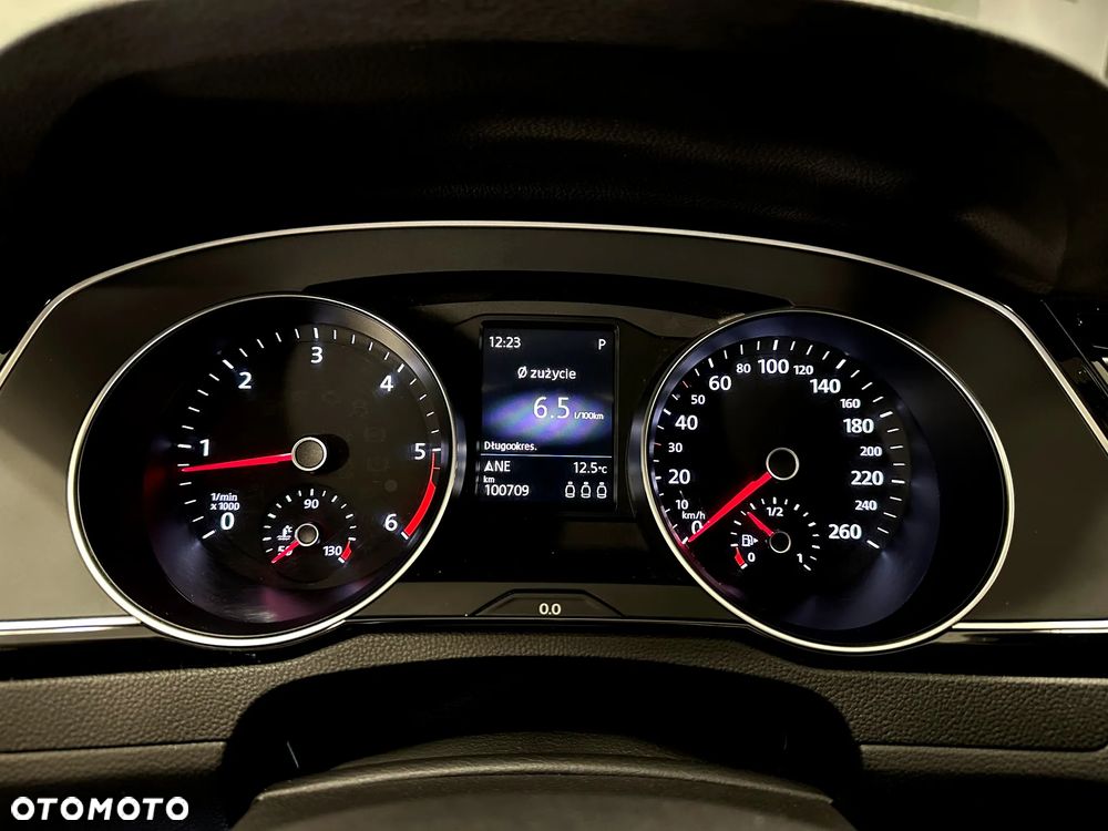 Volkswagen Passat Alltrack 2.0 TDI SCR 4Mot DSG - 20