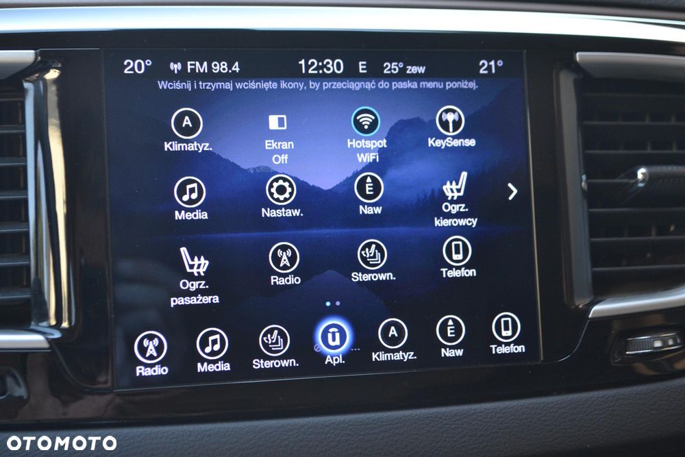 Chrysler Pacifica - 13