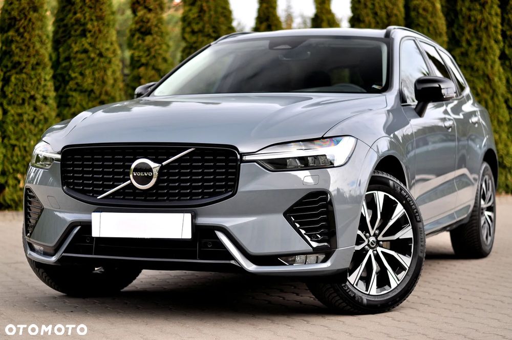 Volvo XC 60 B4 D Plus Dark - 9