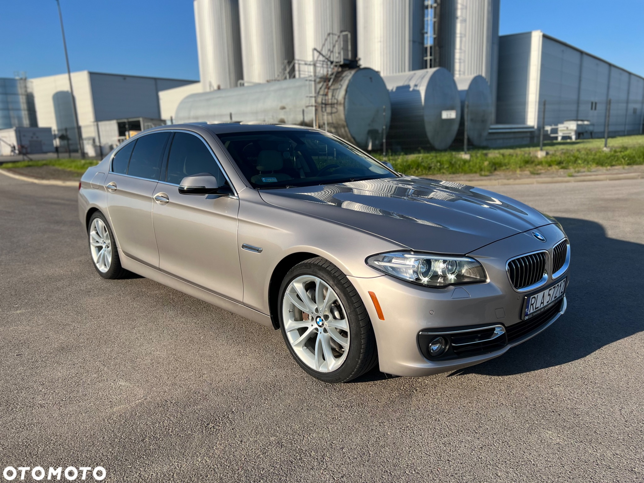 BMW Seria 5 535i xDrive Luxury Line - 28