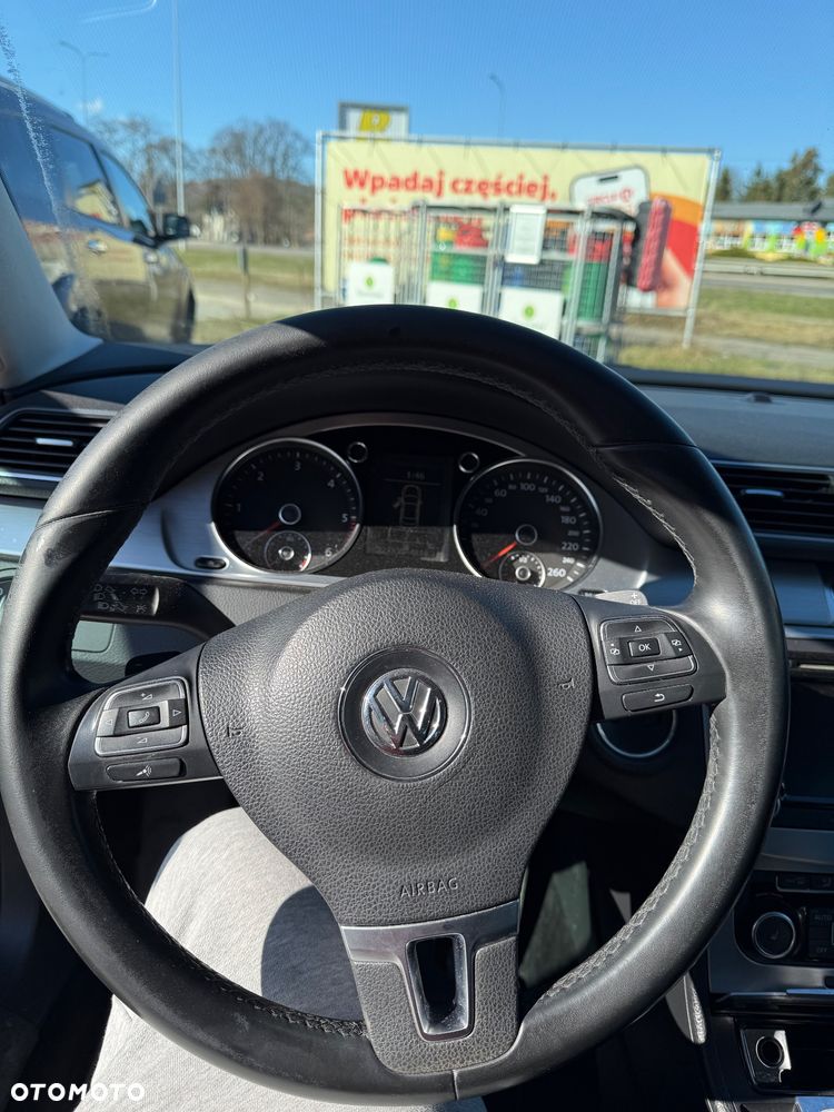 Volkswagen Passat 2.0 TDI Highline DSG - 11