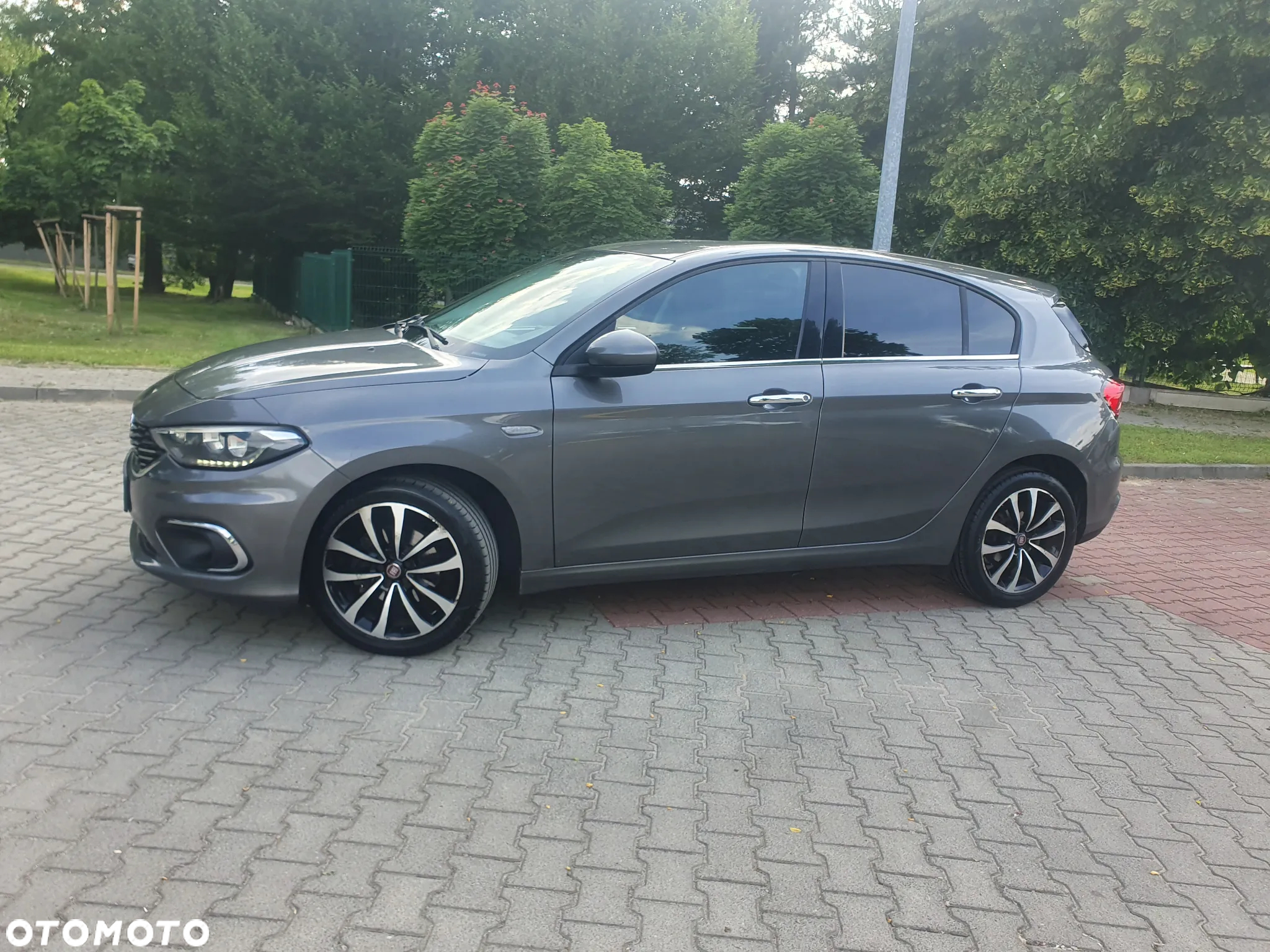 Fiat Tipo 1.6 MultiJet 16v Lounge - 25
