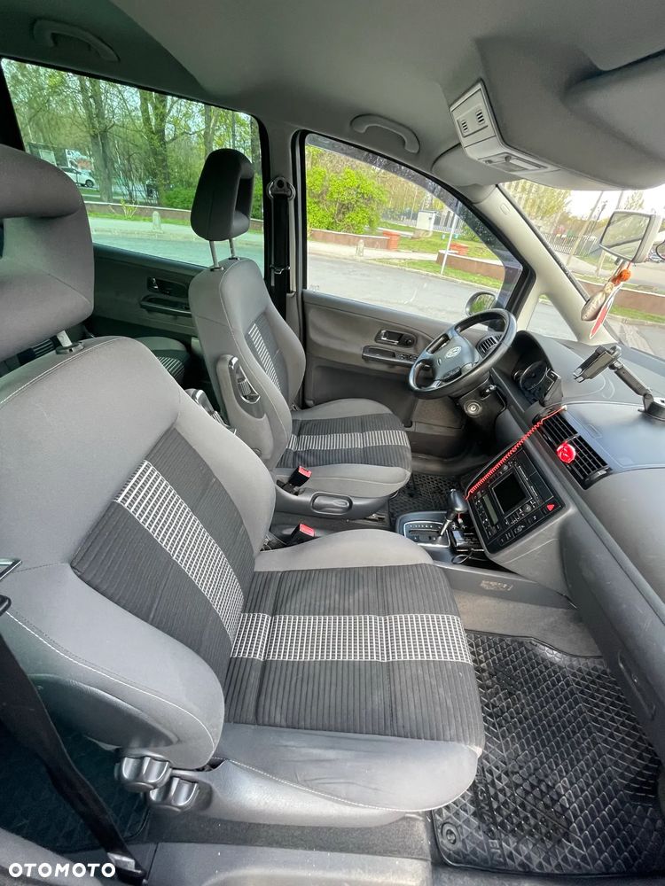 Volkswagen Sharan 1.9 TDI Comfortline Tiptr - 13