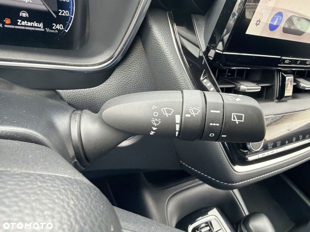 Toyota Corolla 1.8 Hybrid Comfort - 18