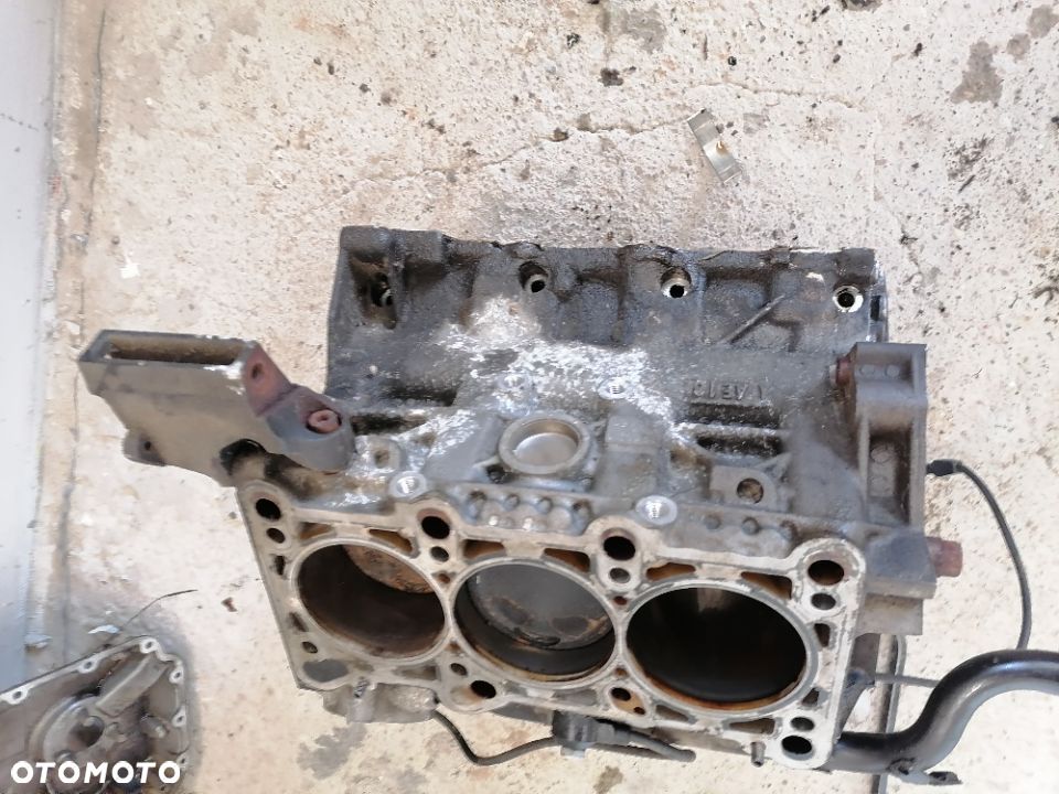 Blok Silnika Aluminiowy + 4 Tłoki Na Stolik 3.0 V6 ASN Audi - 7