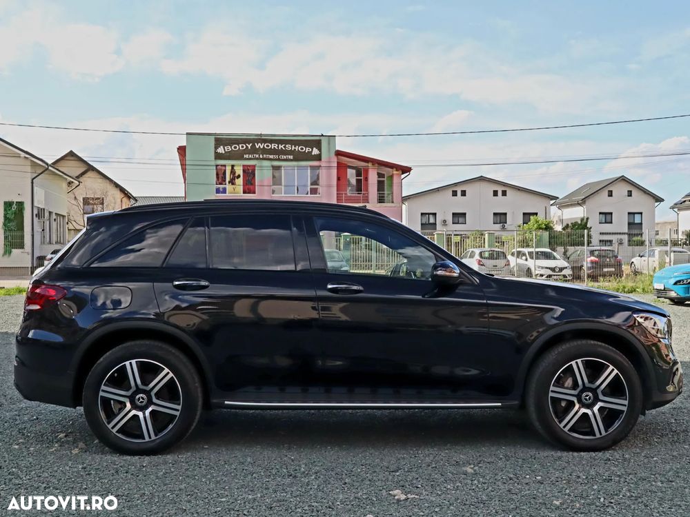 Mercedes-Benz GLC 300 e 4MATIC - 2