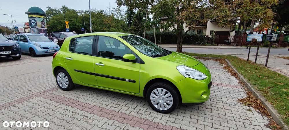 Renault Clio 1.2 16V Authentique - 2