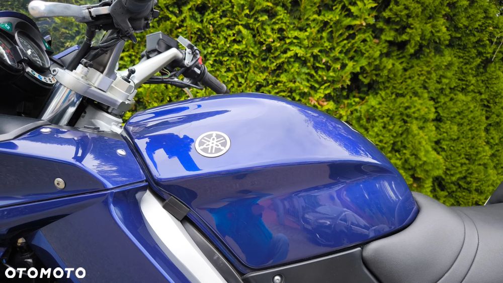 Yamaha FJR - 27