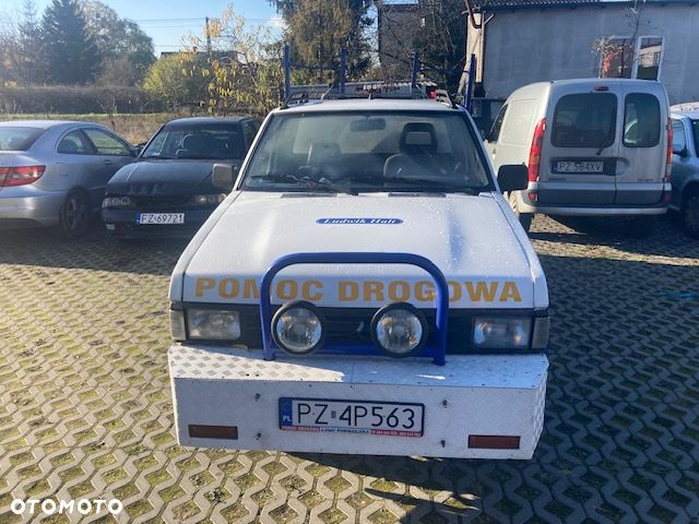 Nissan King Cab - 2