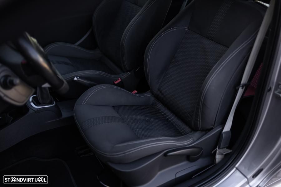 Renault Clio 2.0 16V Sport - 34