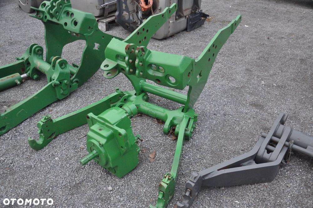 TUZ WOM JOHN DEERE 6215 R - 1