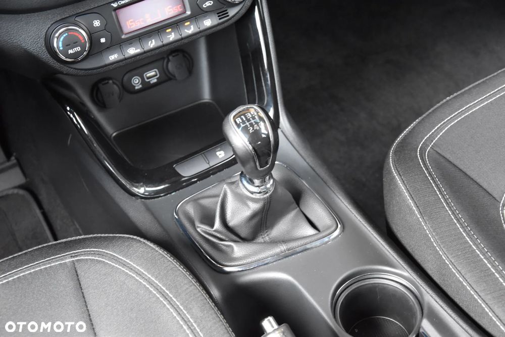 Kia Ceed 1.4 CVVT Dream-Team Edition - 33