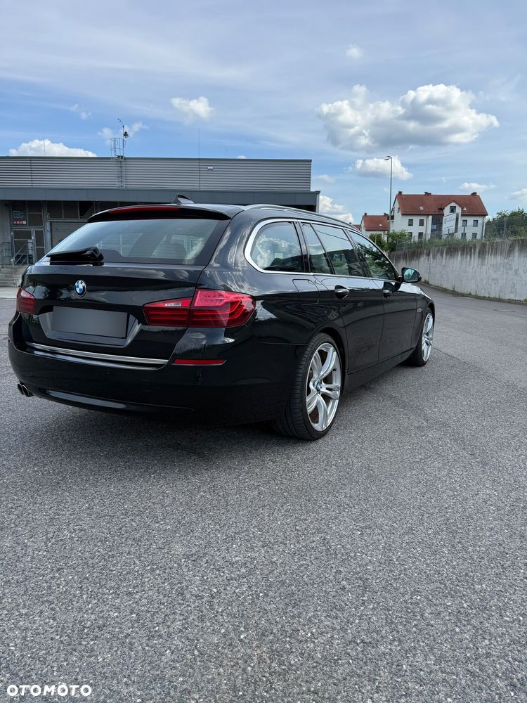 BMW Seria 5 530d xDrive Luxury Line - 3