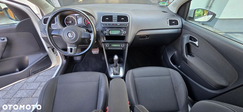 Volkswagen Polo - 12