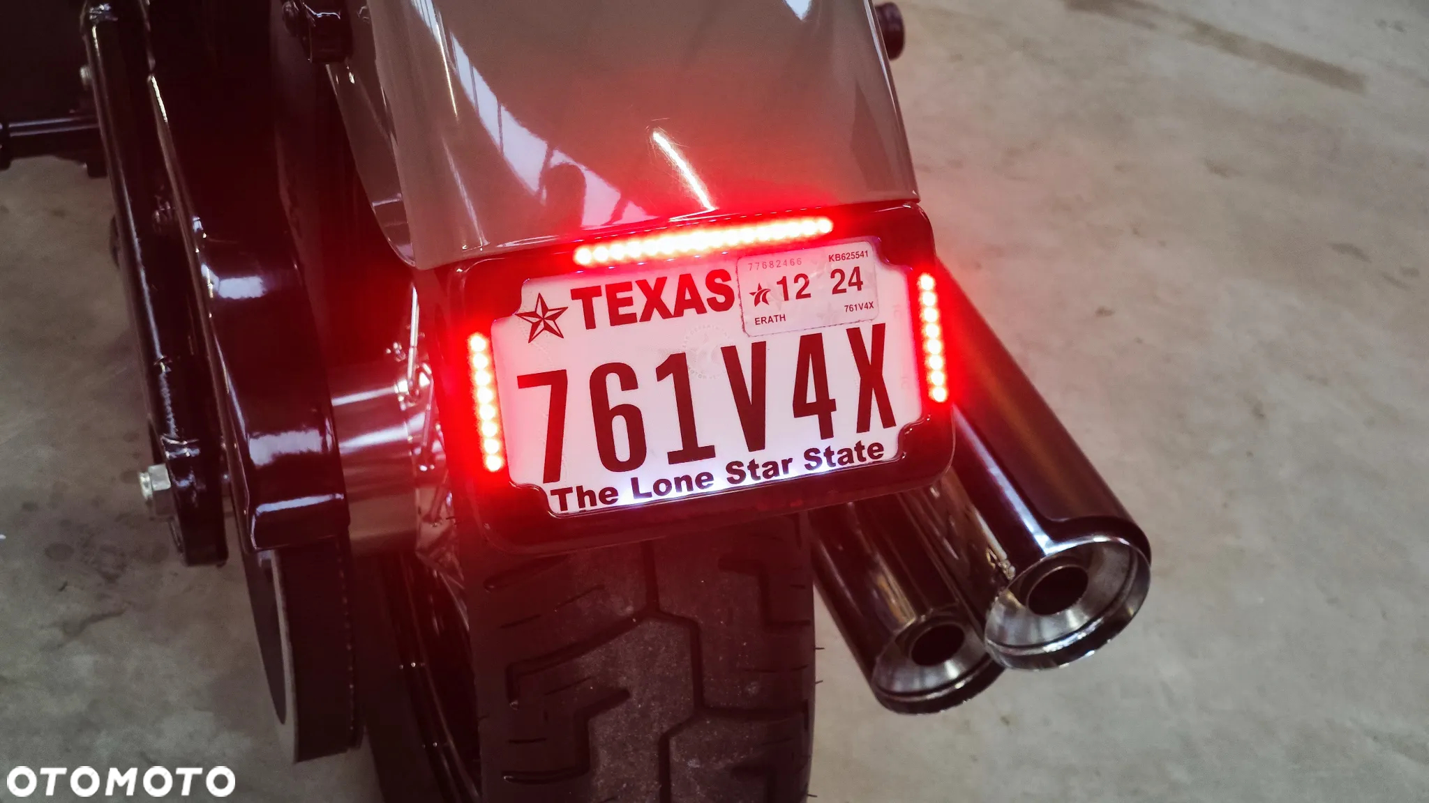 Harley-Davidson Softail Street Bob - 29