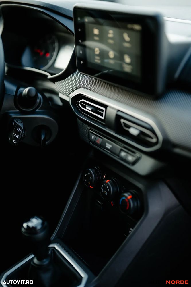 Dacia Logan TCe 90 MT6 Expression - 25