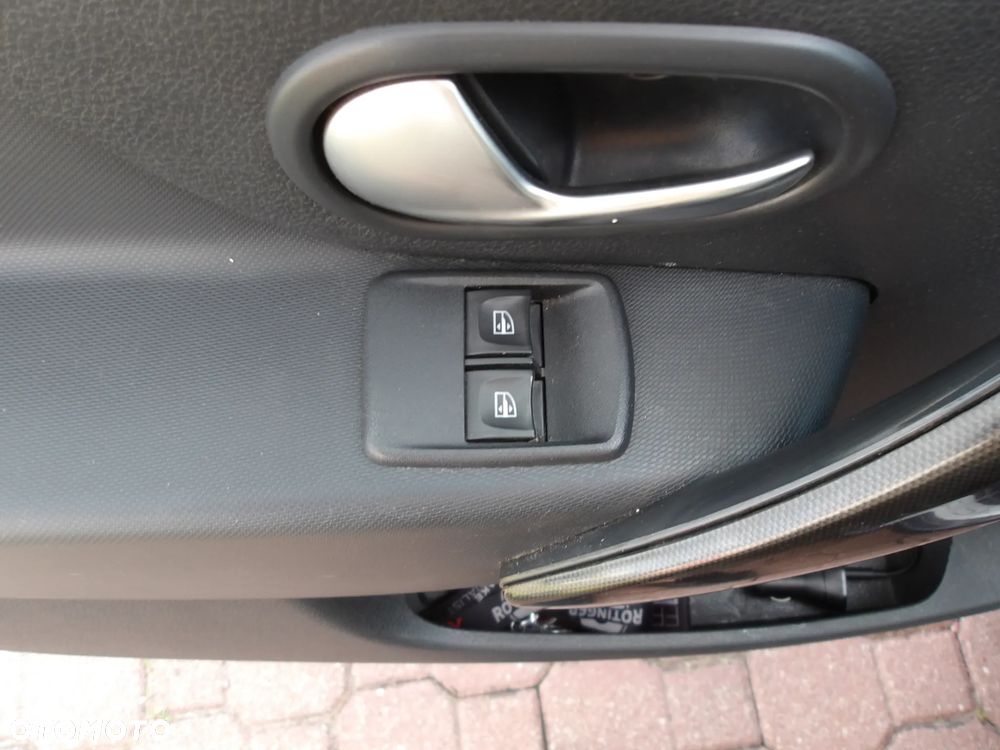 Dacia Sandero SCe 75 Essentiel - 13
