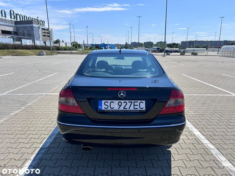 Mercedes-Benz CLK - 6