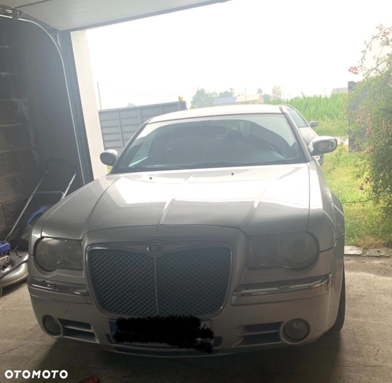 Chrysler 300C 3.5 V6 - 7