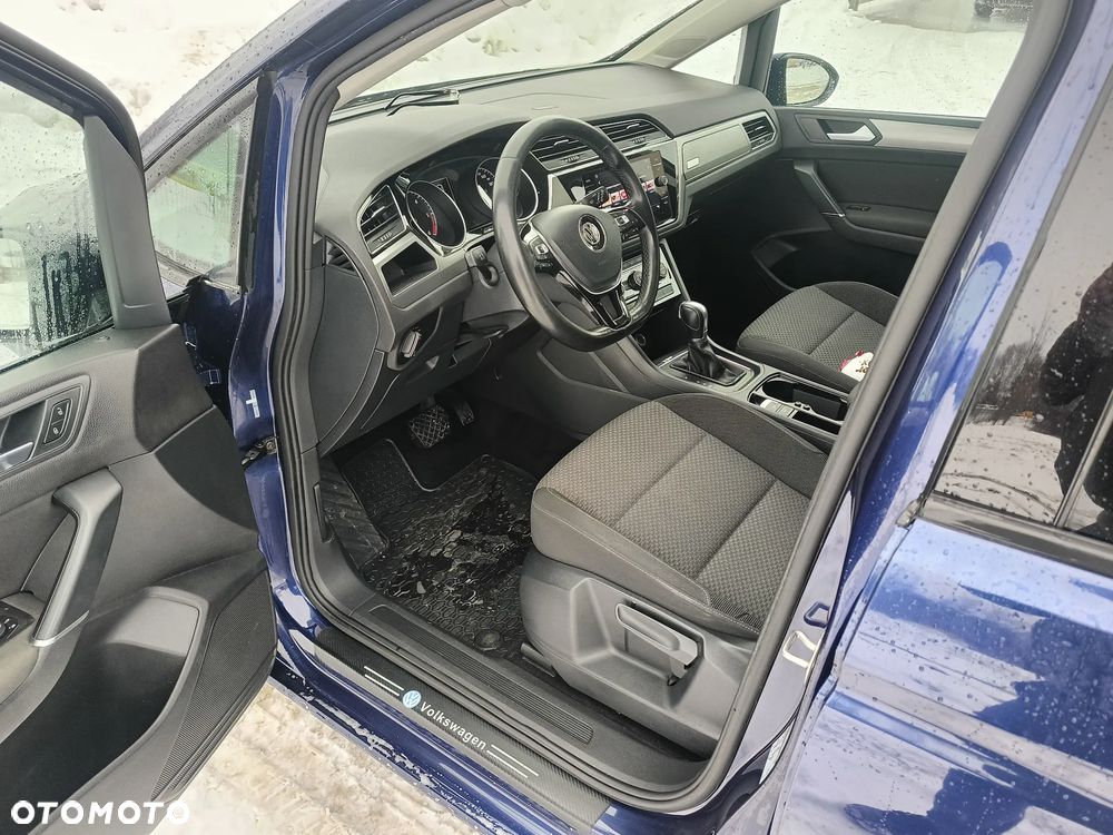 Volkswagen Touran 2.0 TDI SCR DSG Highline - 16