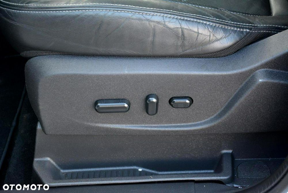 Ford Kuga 2.0 TDCi 4x4 Individual - 20