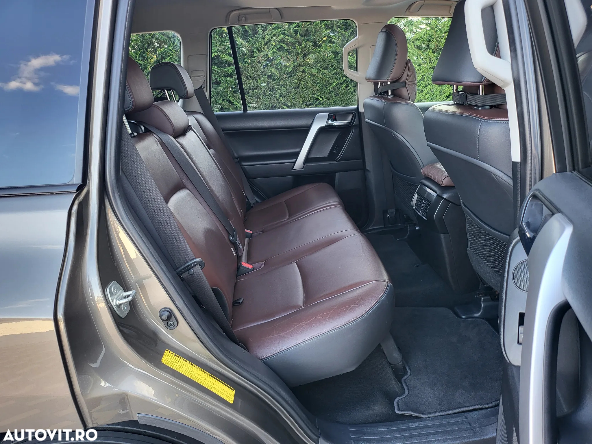 Toyota Land Cruiser 2.8l Turbo D-4D Aut. Luxury - 14