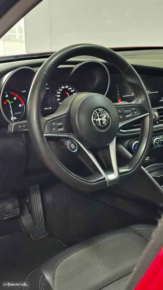 Alfa Romeo Giulia 2.2 D Sprint AT8 - 7