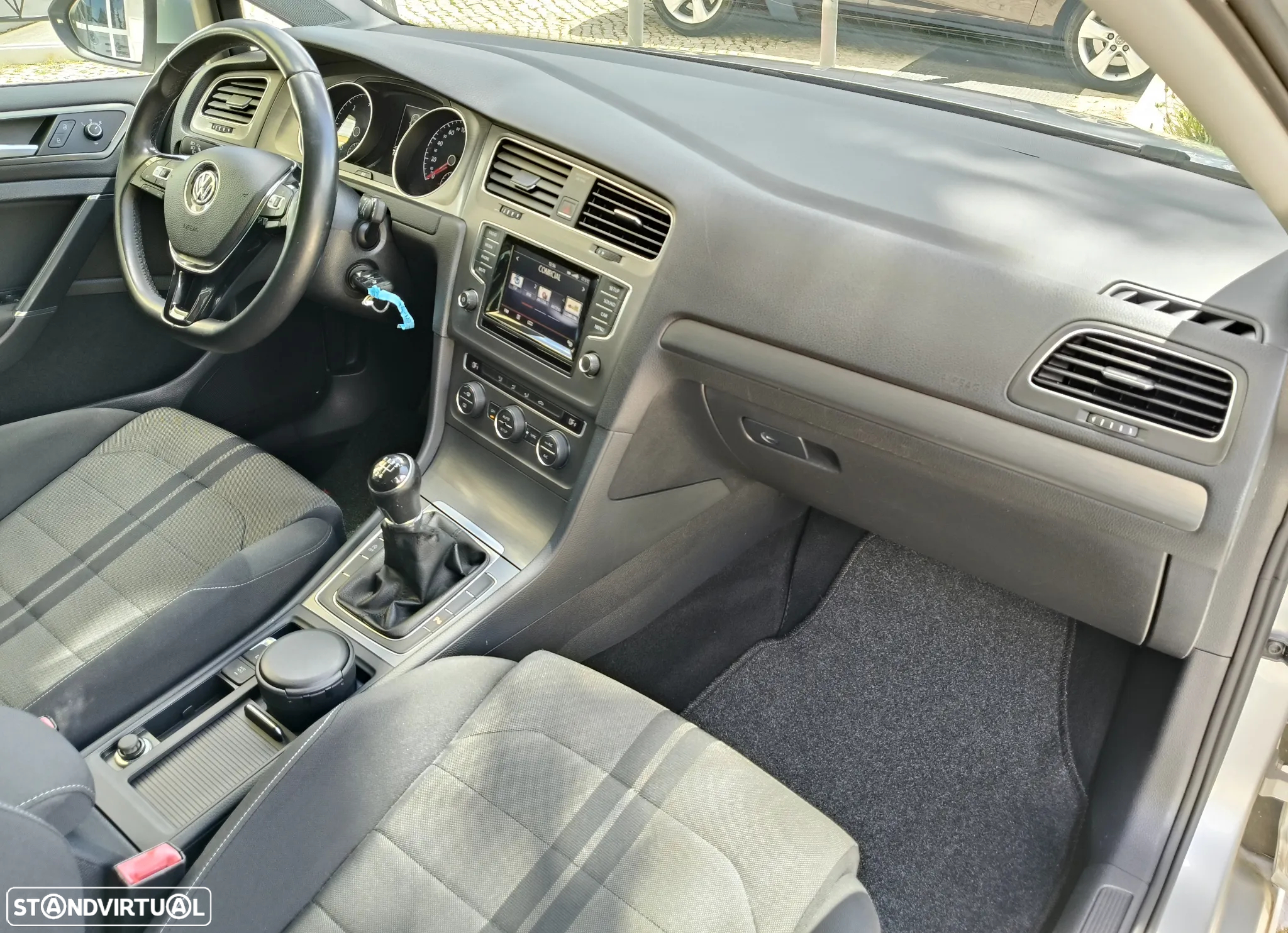 VW Golf Variant 1.6 TDi Sportline - 16