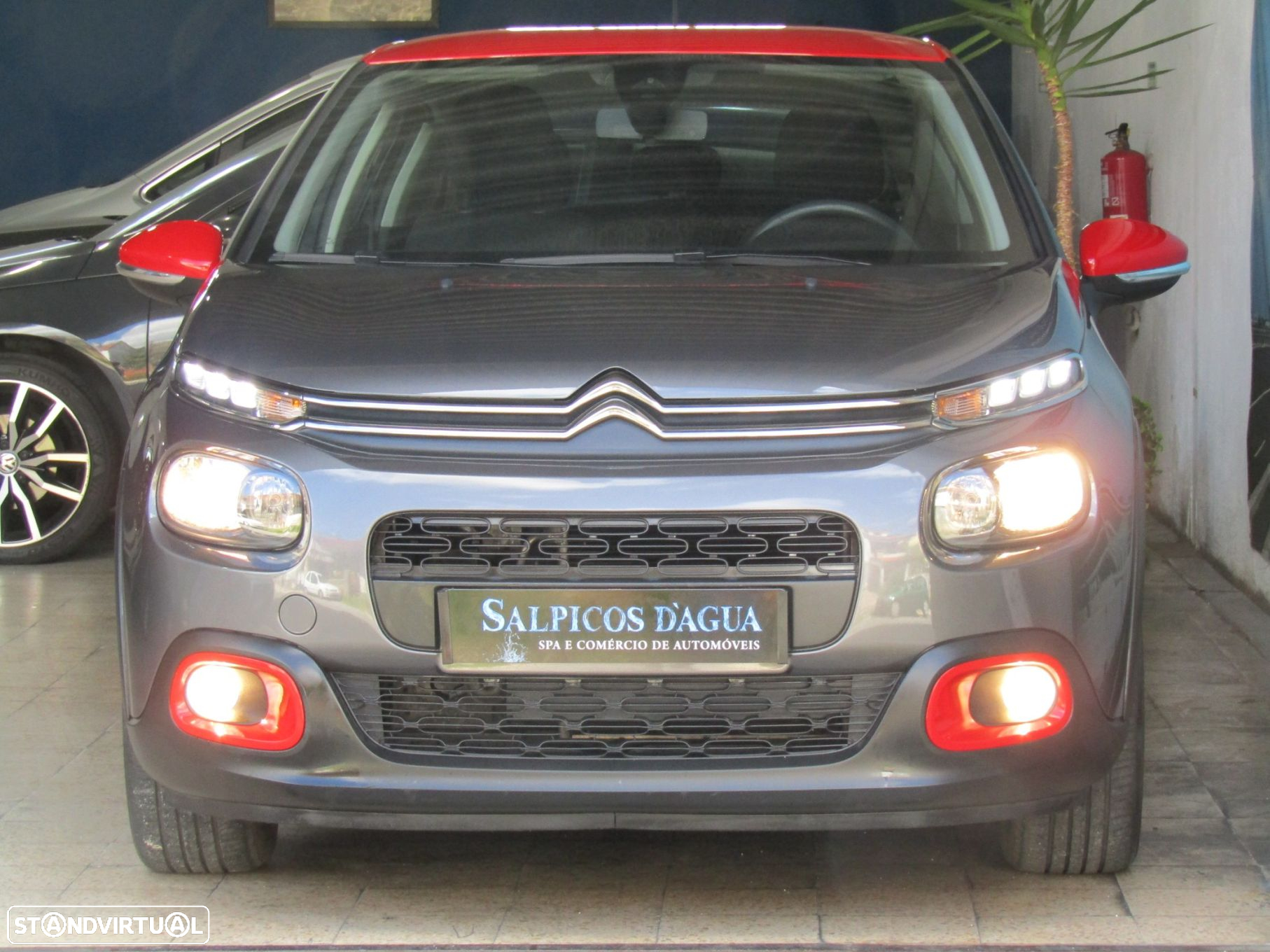 Citroën C3 1.2 PureTech Shine - 3