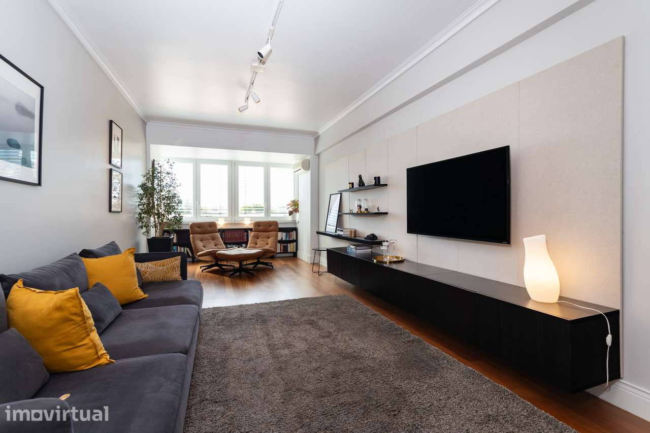 Apartamento T3, transformado em T2 - Totalmente Renovado - Quinta das - Grande imagem: 2/29