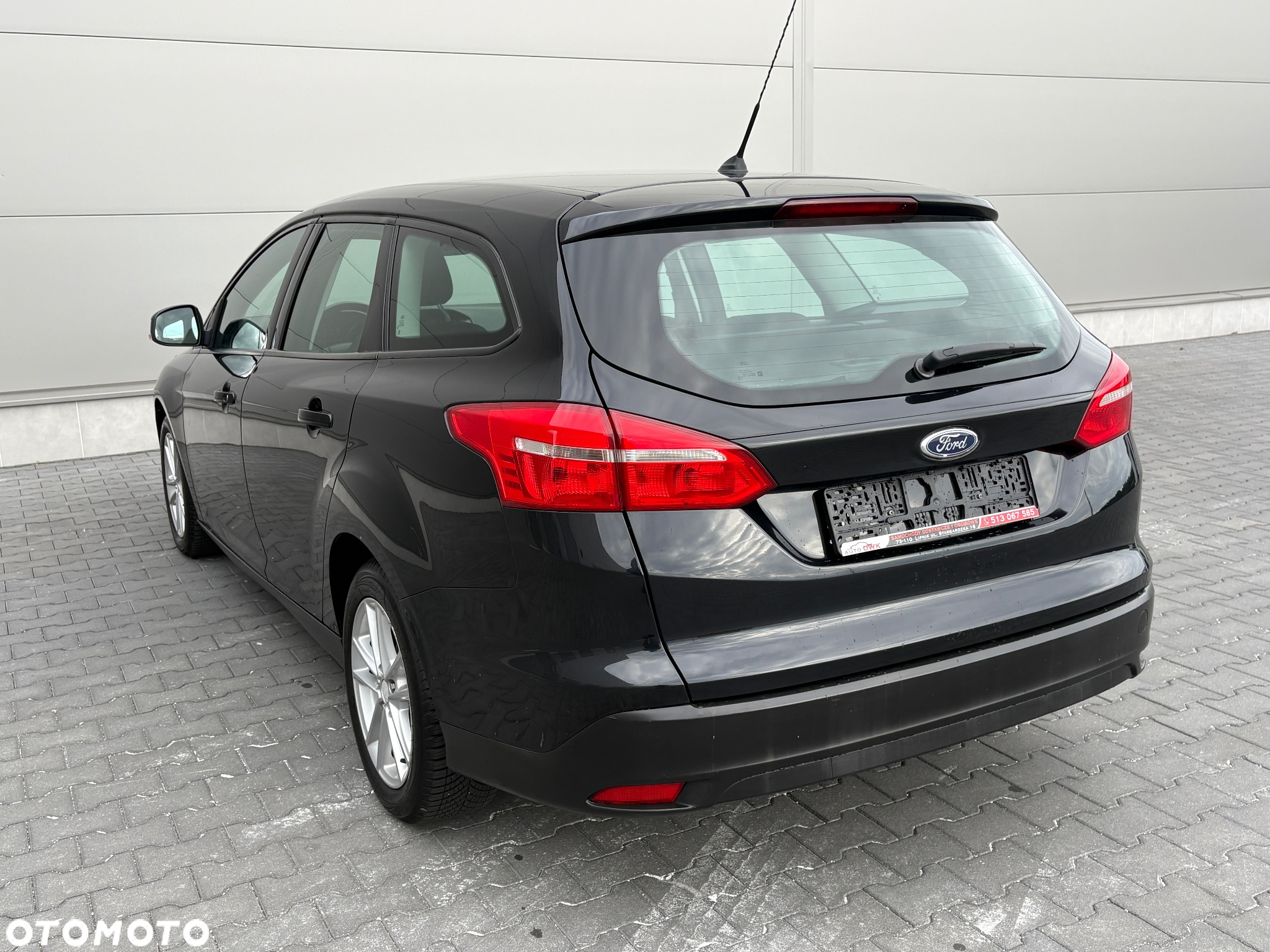 Ford Focus 1.6 FF Ambiente - 13